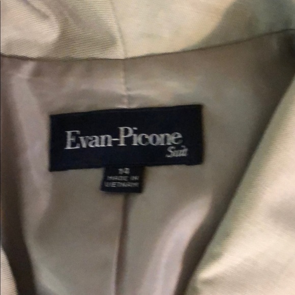 Taupe shawl collar jacket. - Picture 5 of 5